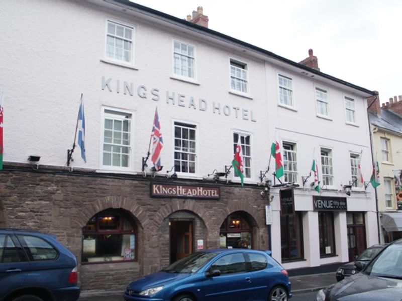 Kings Head Hotel at Abergavenny. (Pub, External). Published on 28-04-2012