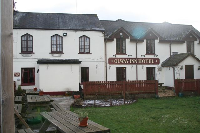 Olway Inn at Usk. (Pub, External). Published on 16-08-2012