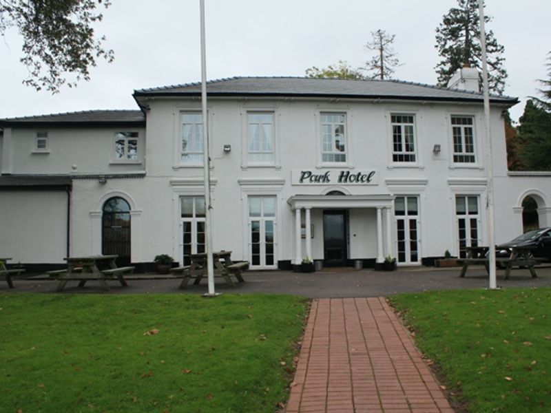 Park Hotel at Pandy. (Pub, External). Published on 28-04-2012