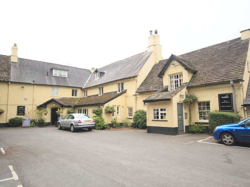 Plas Derwen, Abergavenny. (Pub, External). Published on 08-11-2012