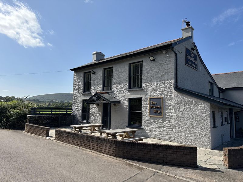The Rivers Edge from road. (Pub, External, Sign, Key). Published on 08-05-2025