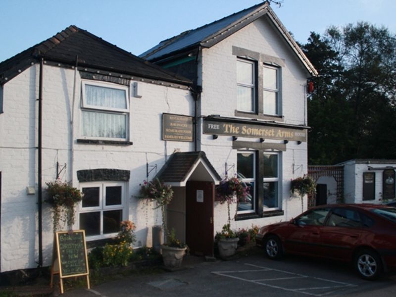 Somerset Arms at Dingestow. (Pub, External). Published on 28-04-2012