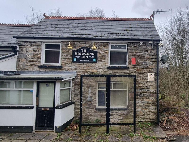 Bridgend Inn, Crumlin (Photo: Edward Muraszko - 29/02/2024). (Pub, External, Key). Published on 28-03-2024