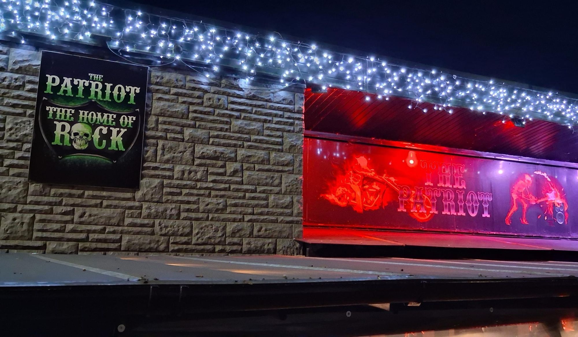 External view at night. (External, Sign). Published on 08-01-2026