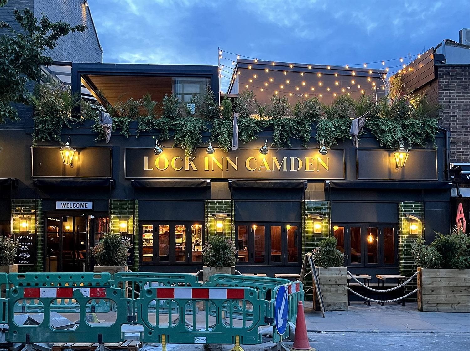 Exterior June 2025 at night. (Pub, External, Key). Published on 07-06-2025