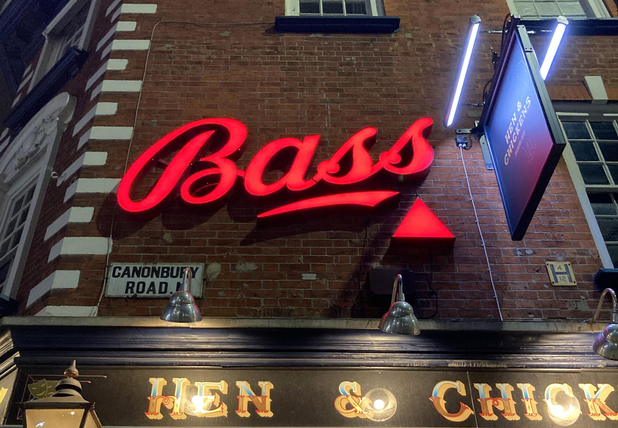 Illuminated Bass Sign. (Pub, External, Sign). Published on 01-09-2025