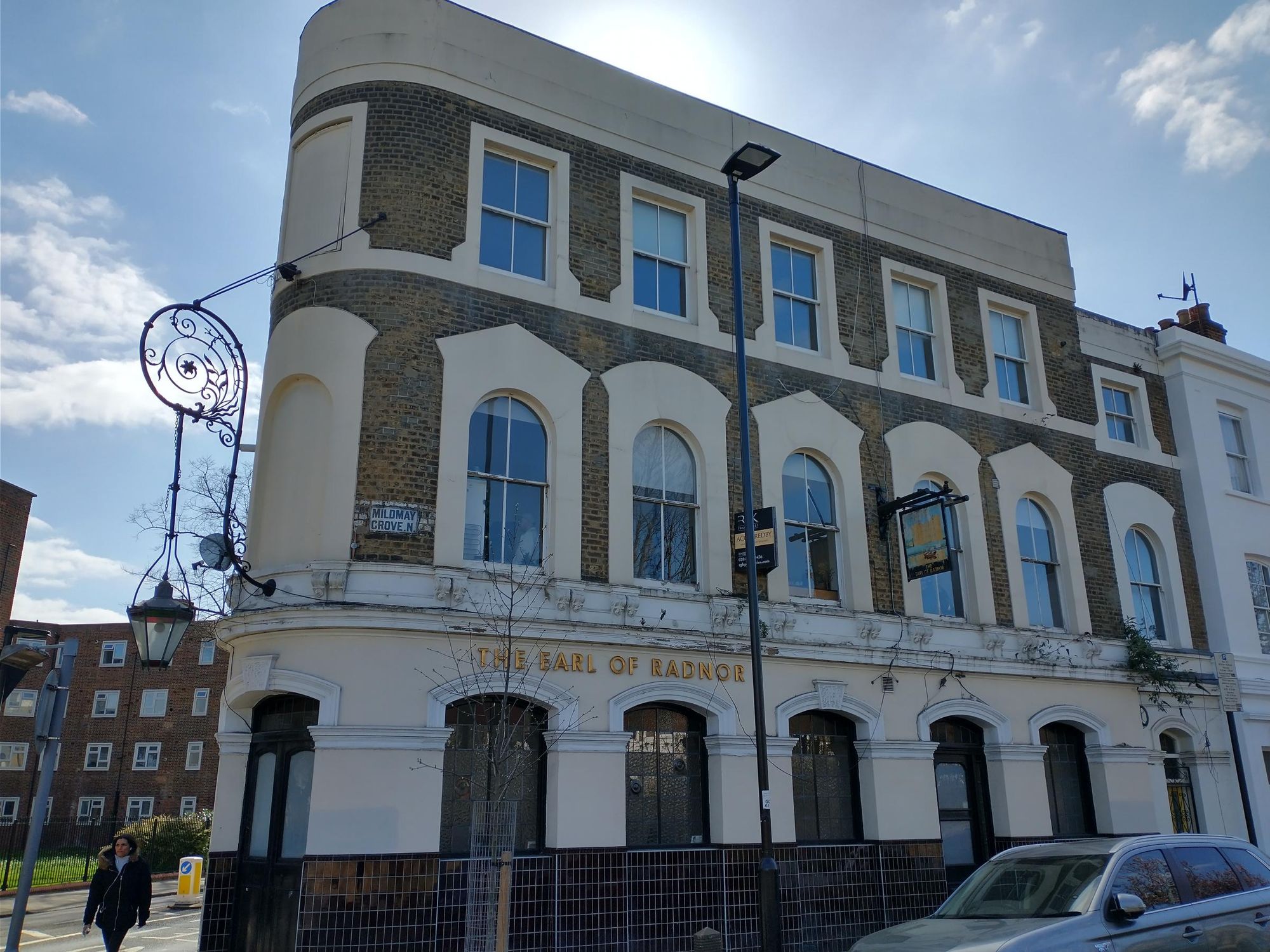 The Earl of Radnor - April 2021. (Pub, External, Bar). Published on 25-06-2021