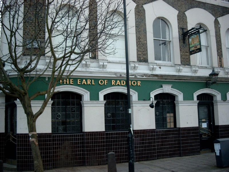 The Earl of Radnor - 24th Feb 2003. (Pub, External, Bar). Published on 25-06-2021