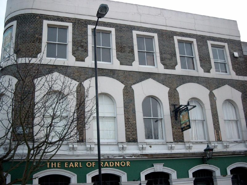 The Earl of Radnor - 24th Feb 2003. (Pub, External, Bar). Published on 25-06-2021