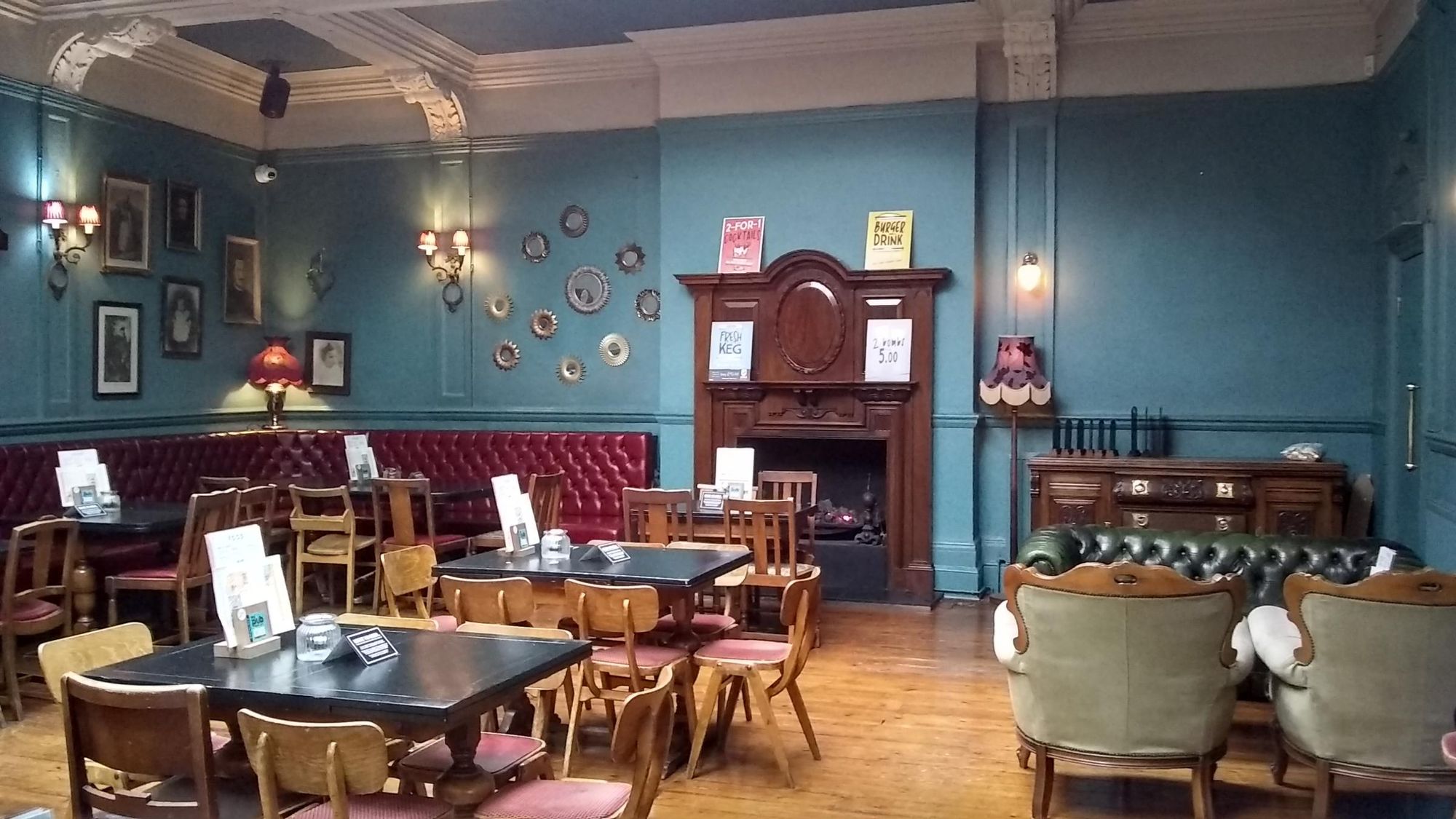 (Pub, Bar). Published on 11-03-2022
