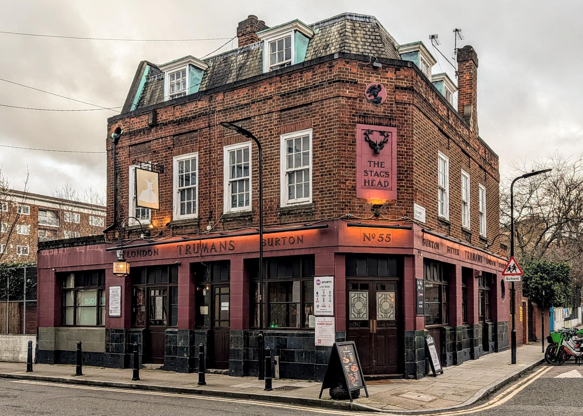 Exterior March 2026. (Pub, External, Sign, Key). Published on 13-04-2026