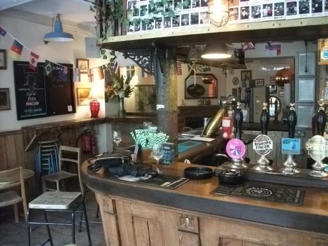 (Pub, Bar). Published on 27-06-2019