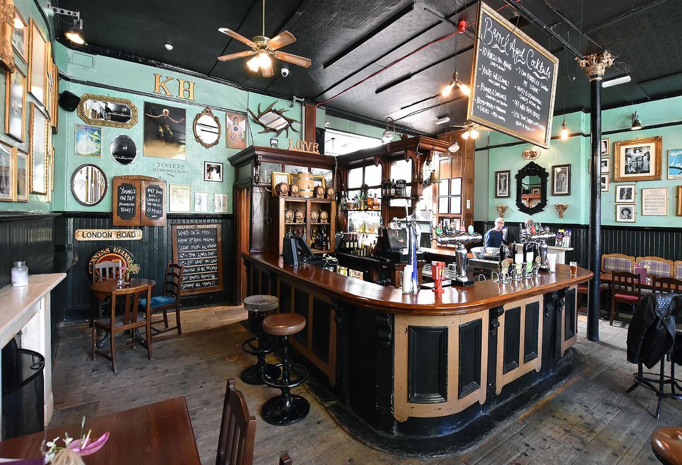 (Pub, Bar). Published on 07-06-2019