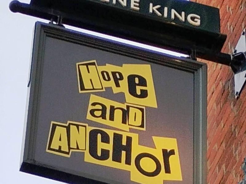 Taken 21 October 2025. (Sign). Published on 22-10-2025 