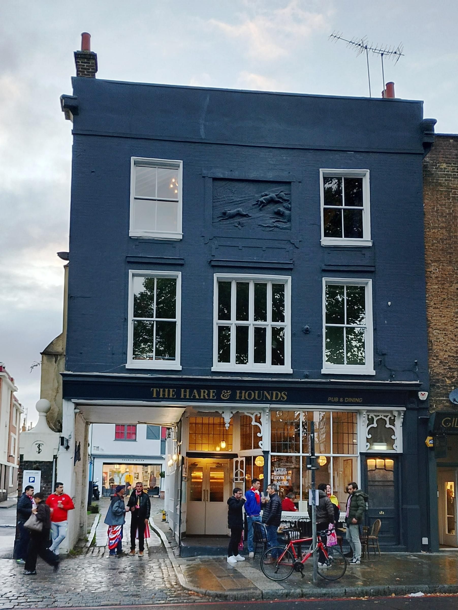 Taken 21 October 2025. (Pub, External, Key). Published on 22-10-2025