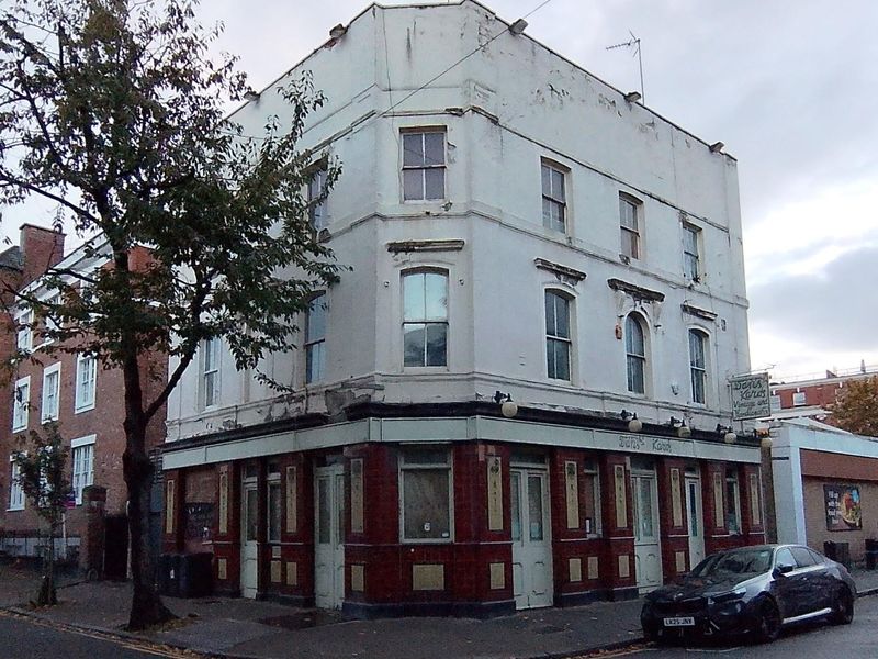 Taken 21 October 2025. (Pub, External). Published on 22-10-2025 