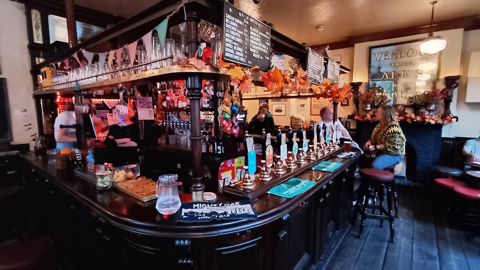 Taken 1 November 2025. (Pub, Bar). Published on 02-11-2025