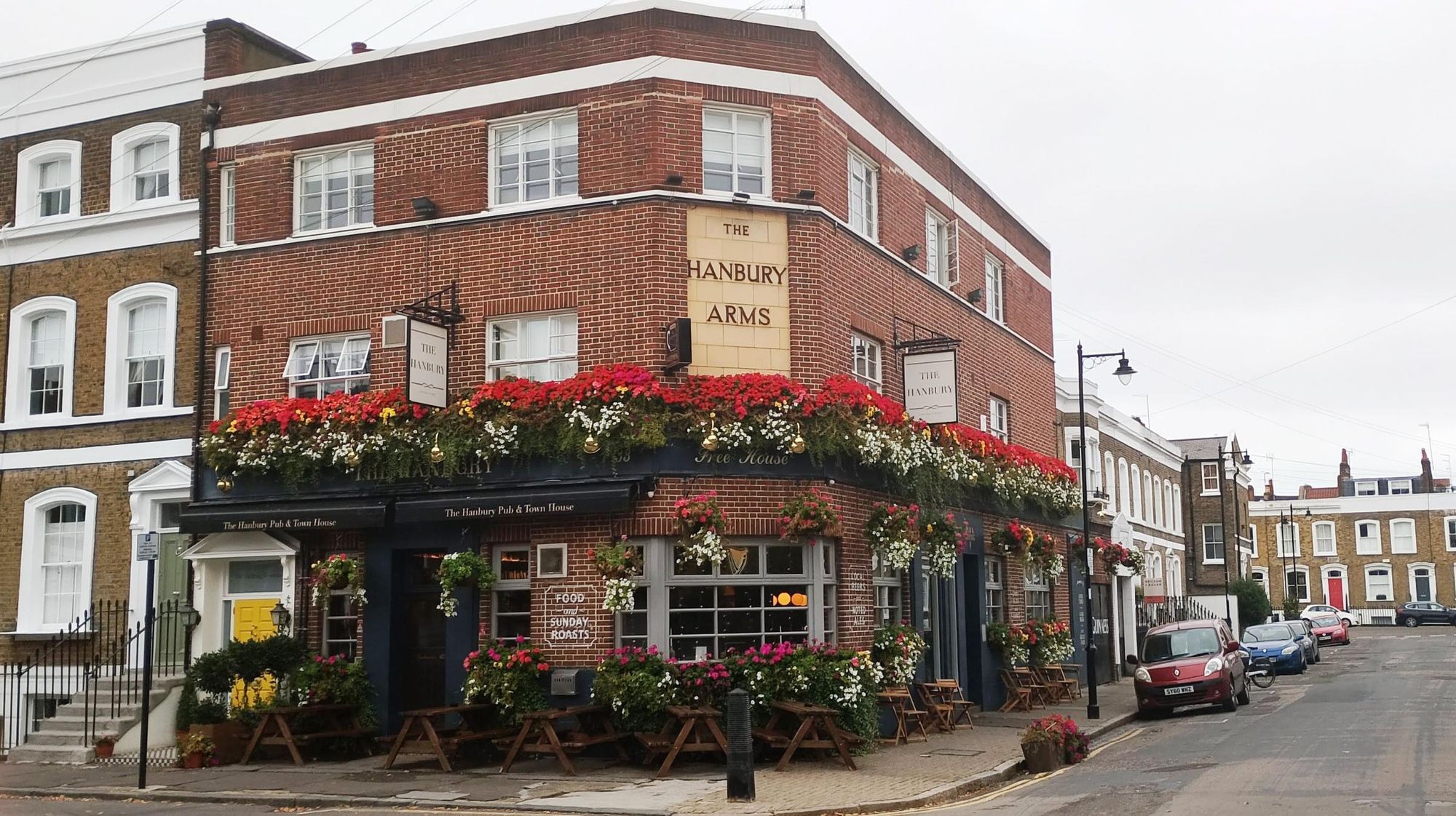 Taken 14 October 2025. (Pub, External, Sign, Key). Published on 15-10-2025