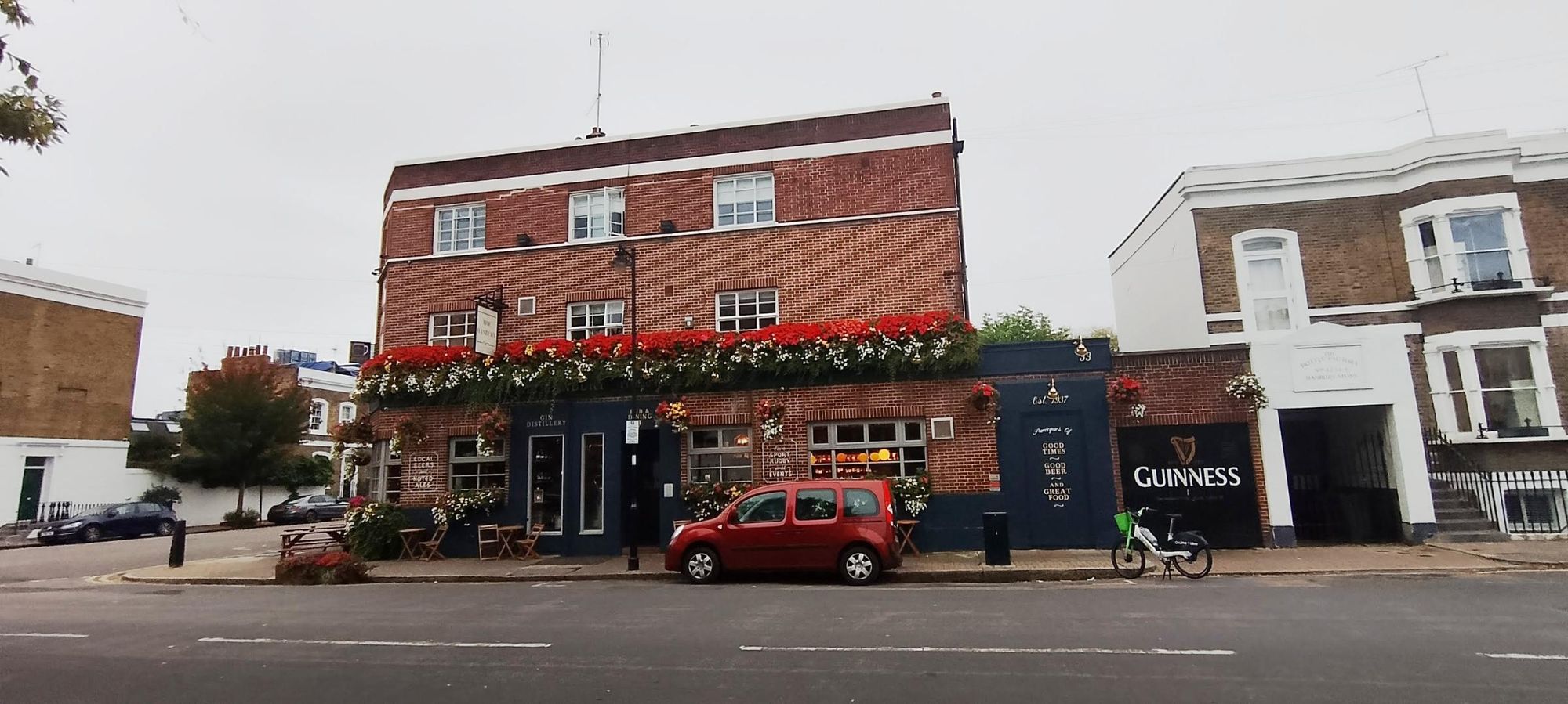 Taken 14 October 2025. (Pub, External). Published on 15-10-2025
