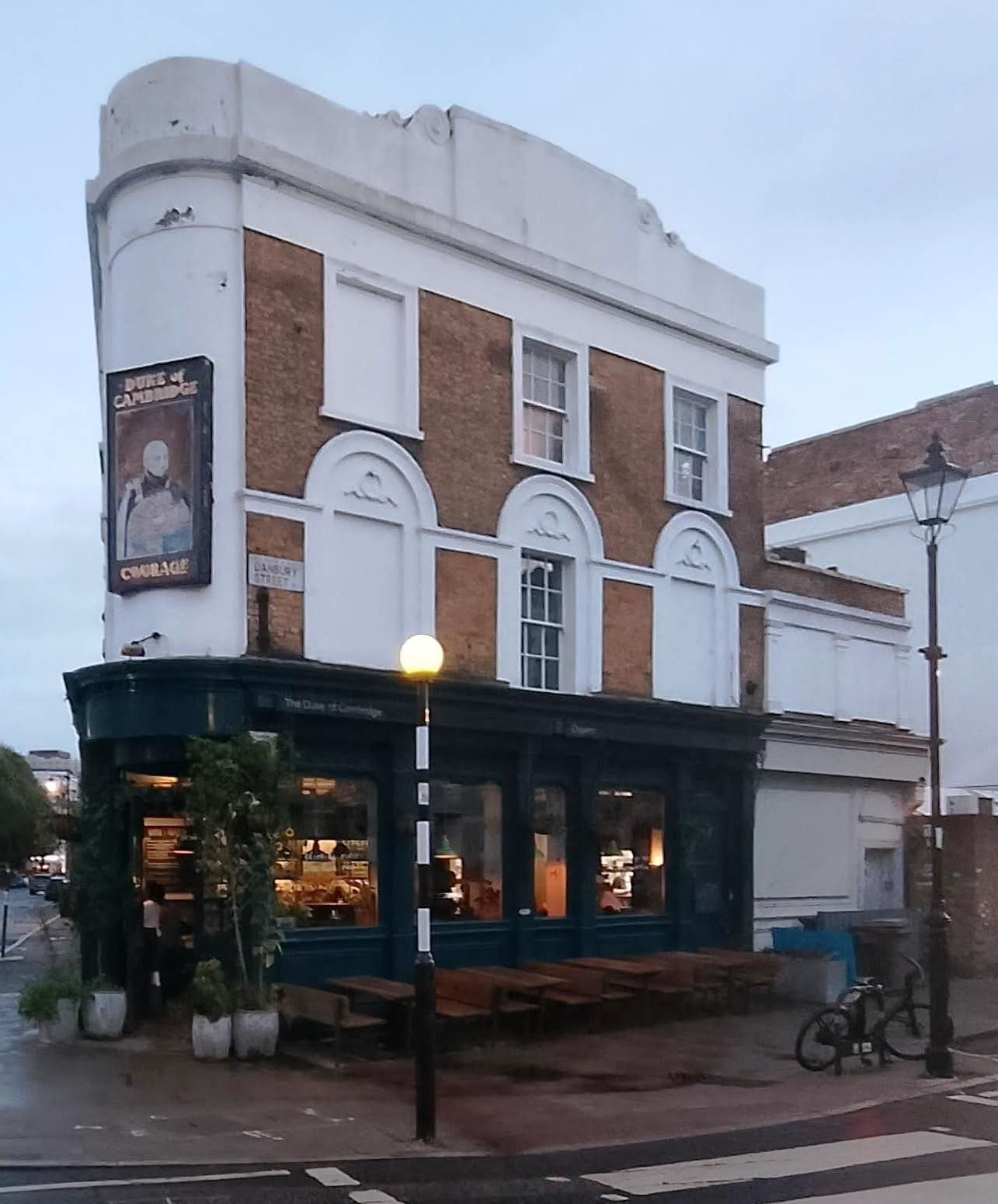 Taken 21 October 2025. (Pub, External). Published on 22-10-2025