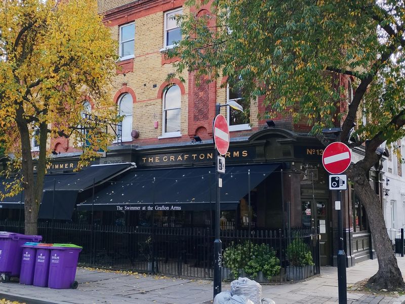 Taken 21 October 2025. (Pub, External). Published on 22-10-2025 