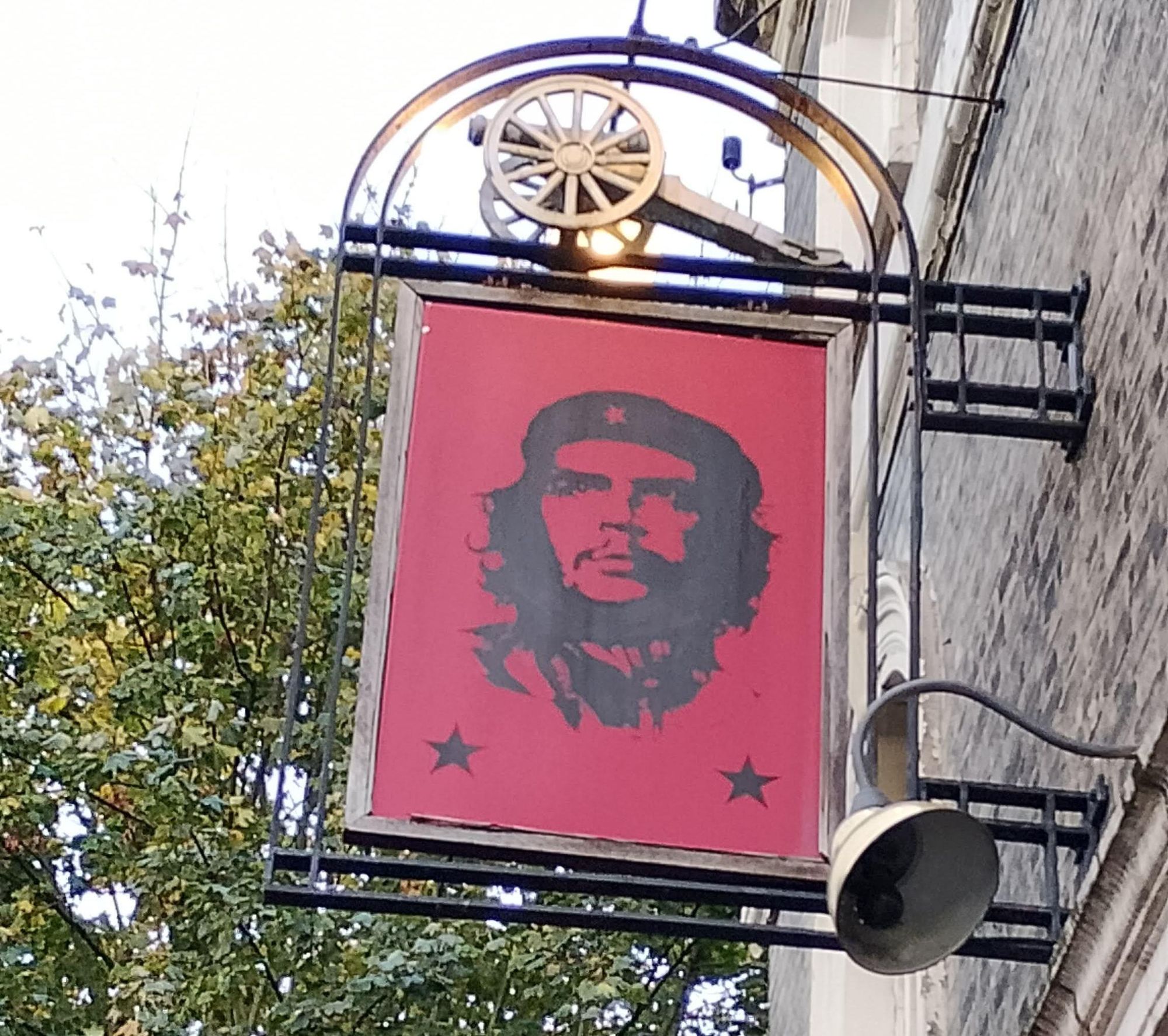 Taken 21 October 2025. (Sign). Published on 22-10-2025