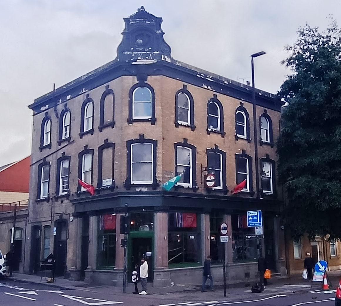 Taken 21 October 2025. (Pub, External, Key). Published on 22-10-2025