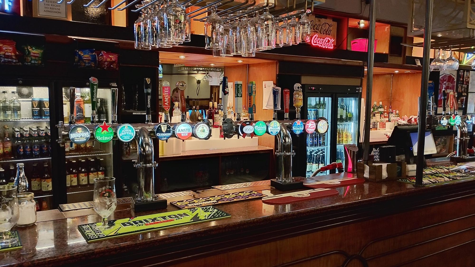 Taken 21 October 2025. (Bar). Published on 22-10-2025