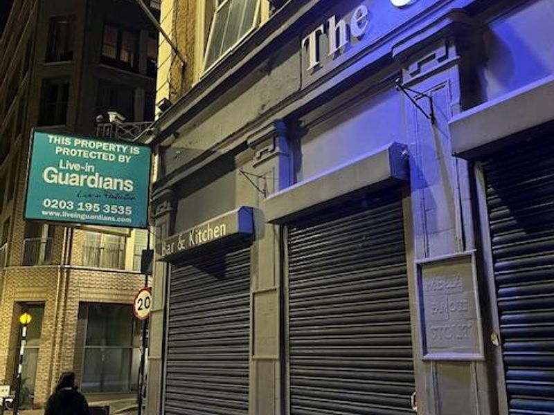 Exterior showing closure. (Pub, External, Sign). Published on 29-08-2025 