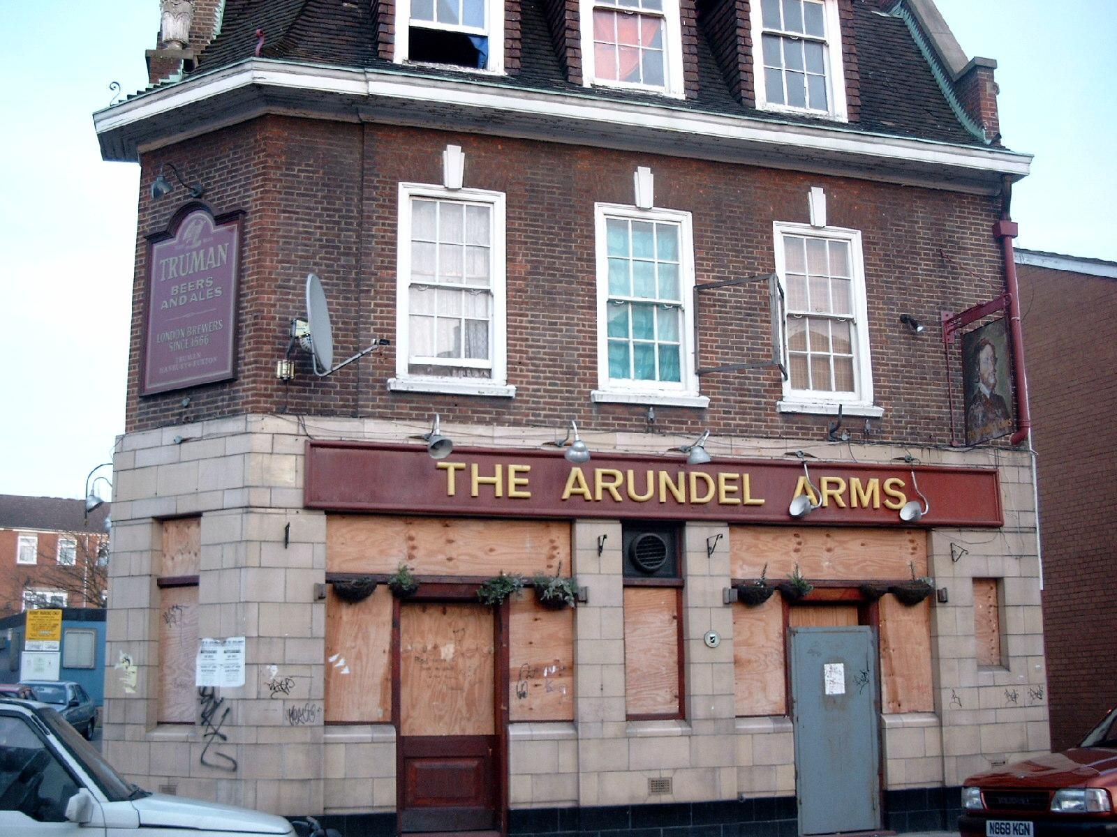 The Arundel Arms - 24th Feb 2003. (Pub, External, Bar, Sign, Key). Published on 25-06-2021
