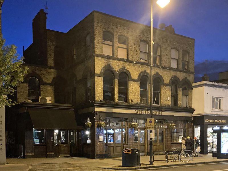 Pub at night Aug 2025. (Pub, External, Key). Published on 01-09-2025