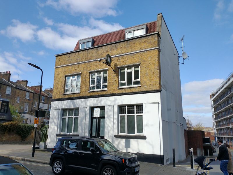 Molly Malones N16 - closed. (Pub, External, Bar). Published on 25-06-2021
