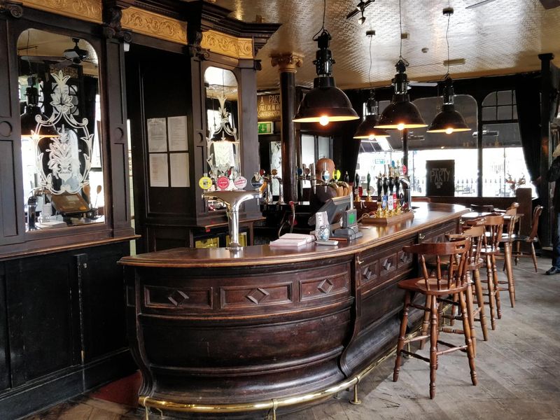 Taken in 2019. (Bar). Published on 19-09-2025 