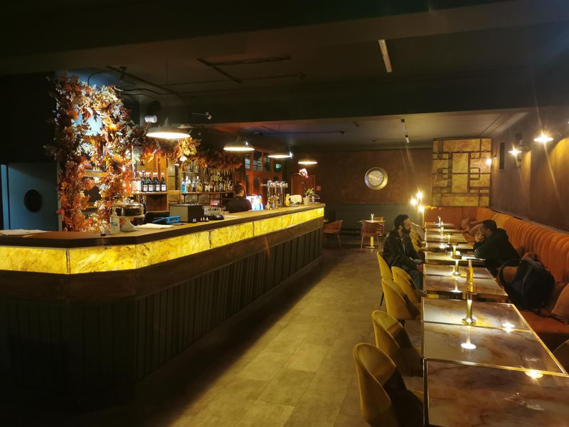 (Pub, Bar, Key). Published on 21-11-2022