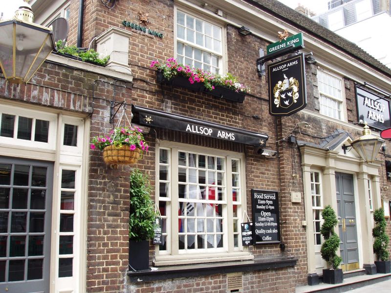 Allsop Arms NW1-1 June 2018. (Pub, External, Key). Published on 10-06-2018