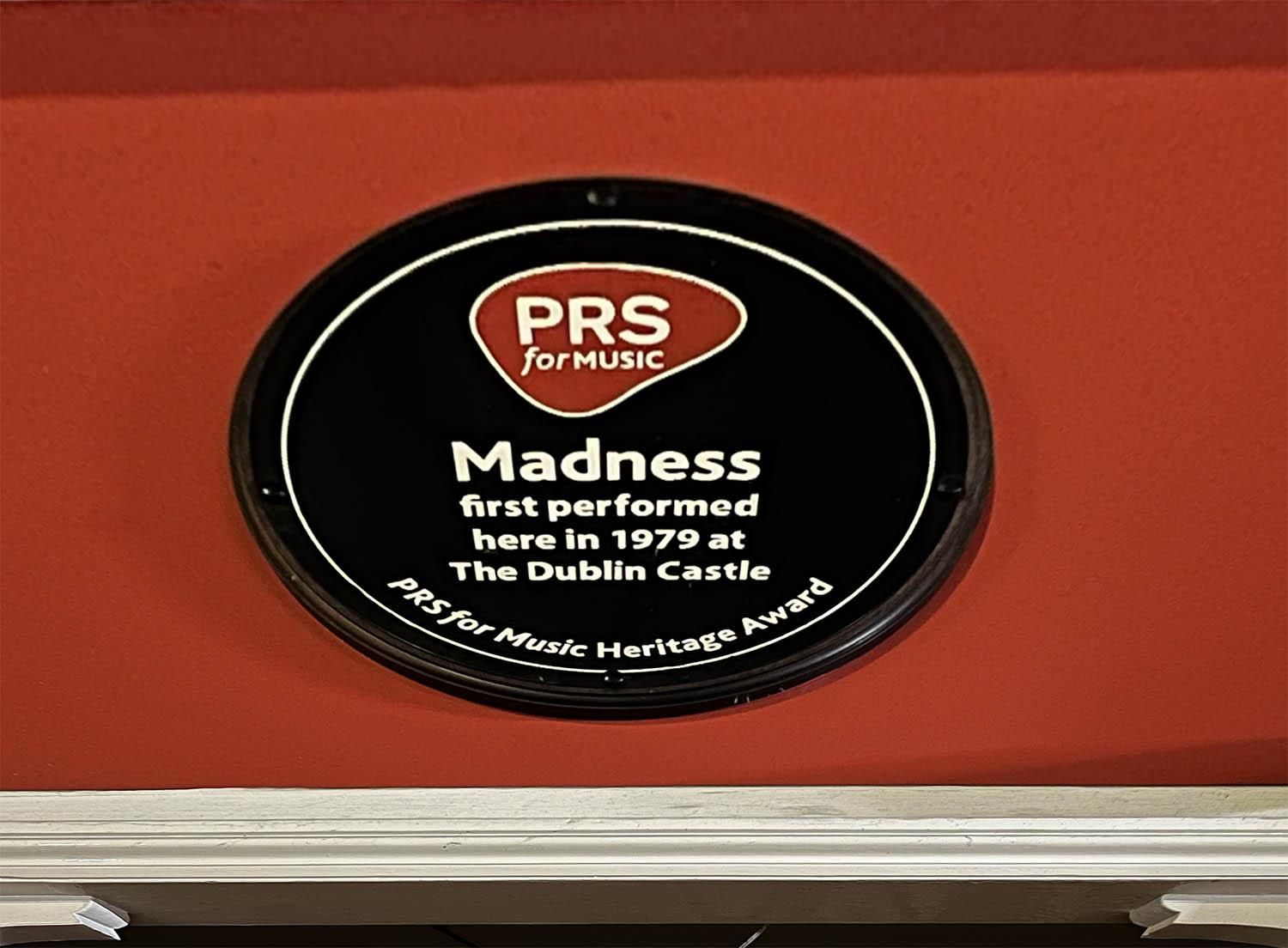 Are we going Mad?. (Pub, Sign, Award). Published on 29-12-2025