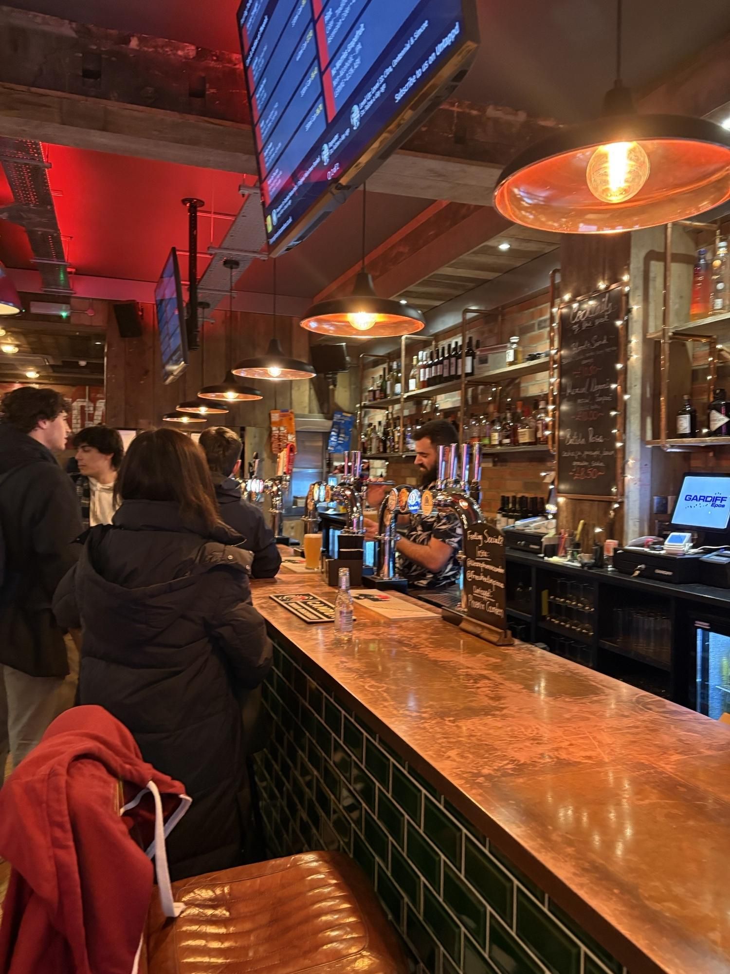 Interior March 2025 under new name - Phoenix. (Pub, Bar, Key). Published on 24-03-2025