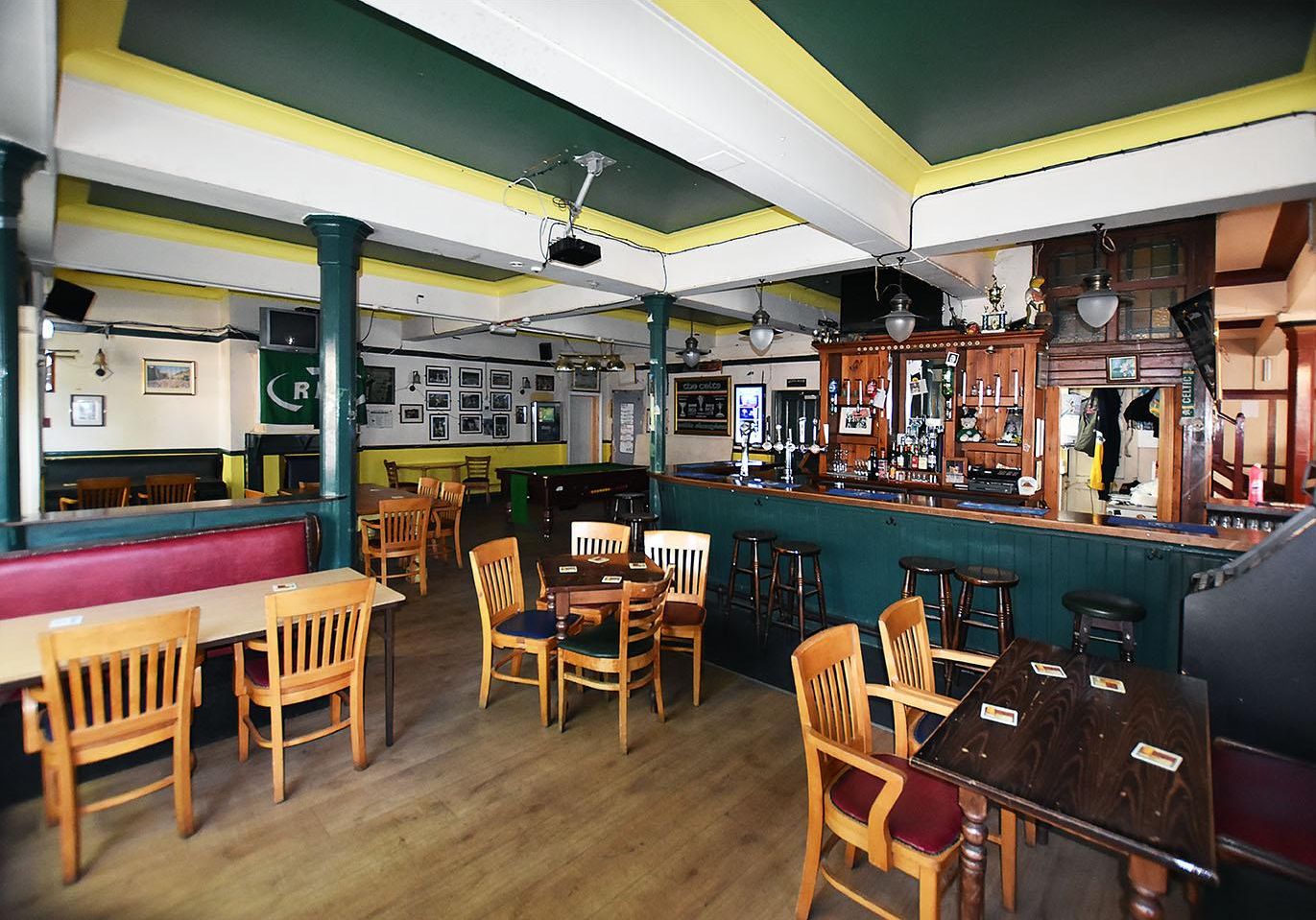 (Pub, Bar). Published on 17-05-2019