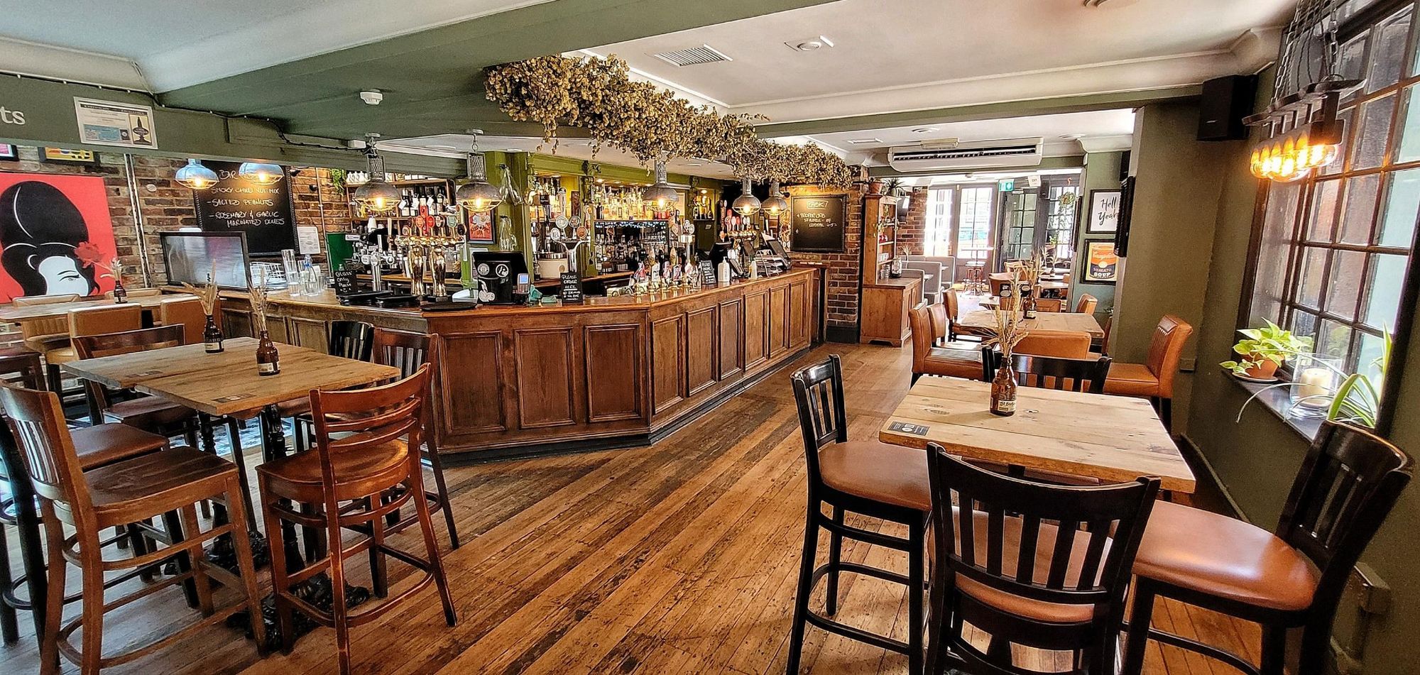 Interior June 2026. (Pub, Bar). Published on 02-07-2026