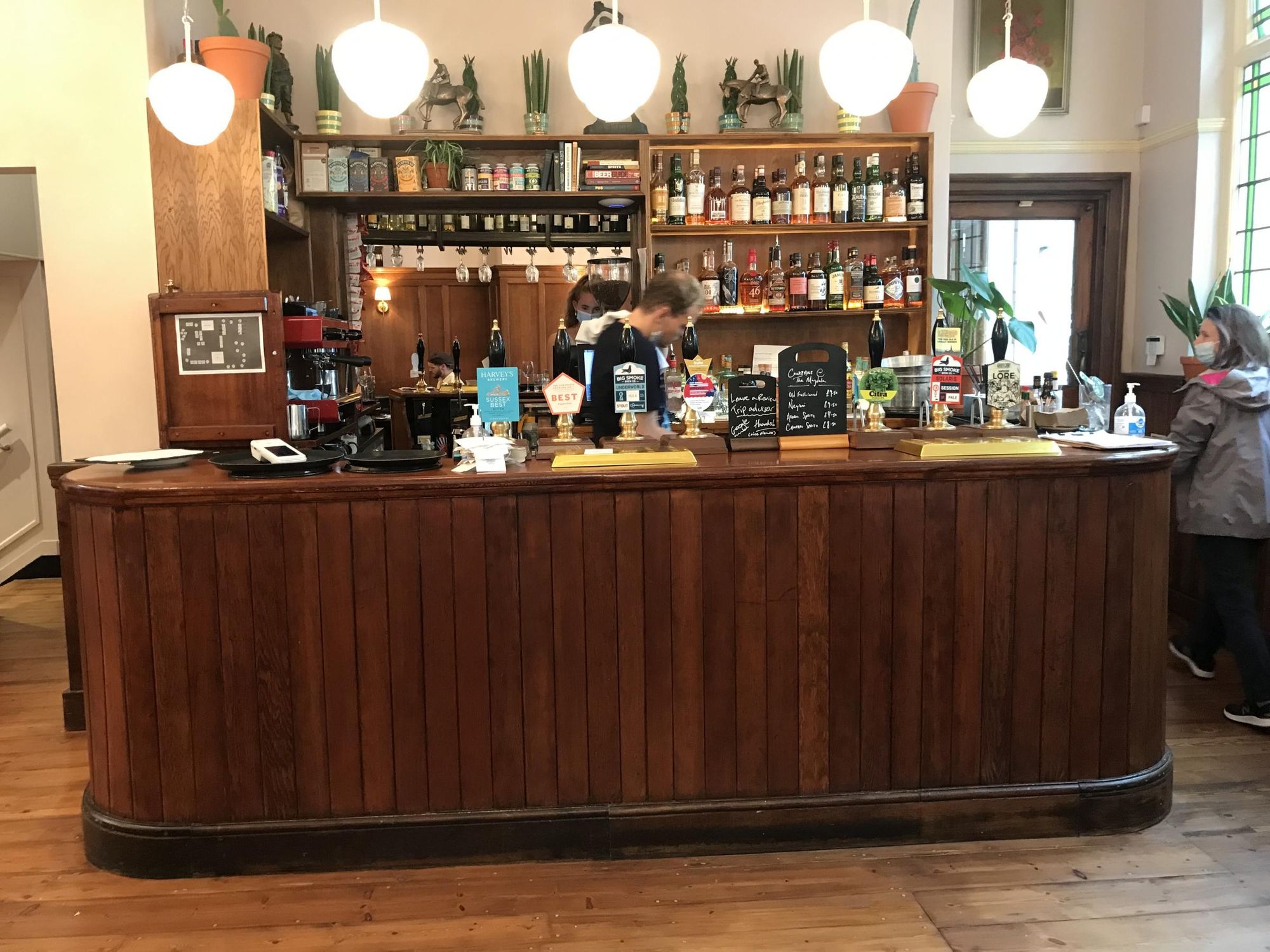 Magdala Hampstead Heath May 2021 - dining room area bar. (Pub, Bar, Restaurant). Published on 25-06-2021