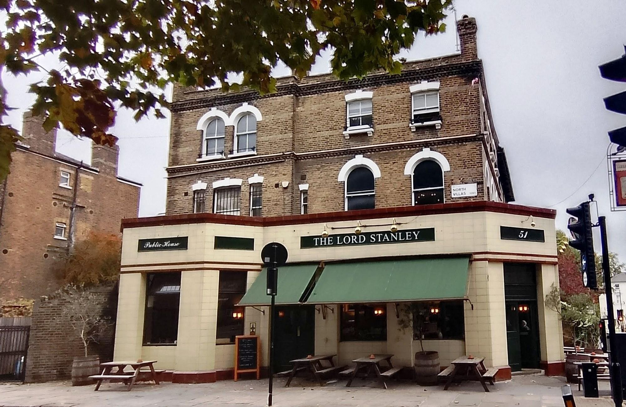 Taken 14 October 2025. (Pub, External). Published on 15-10-2025