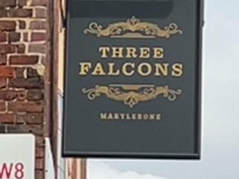 Three Falcons swingsign. (Pub, Sign). Published on 27-09-2023