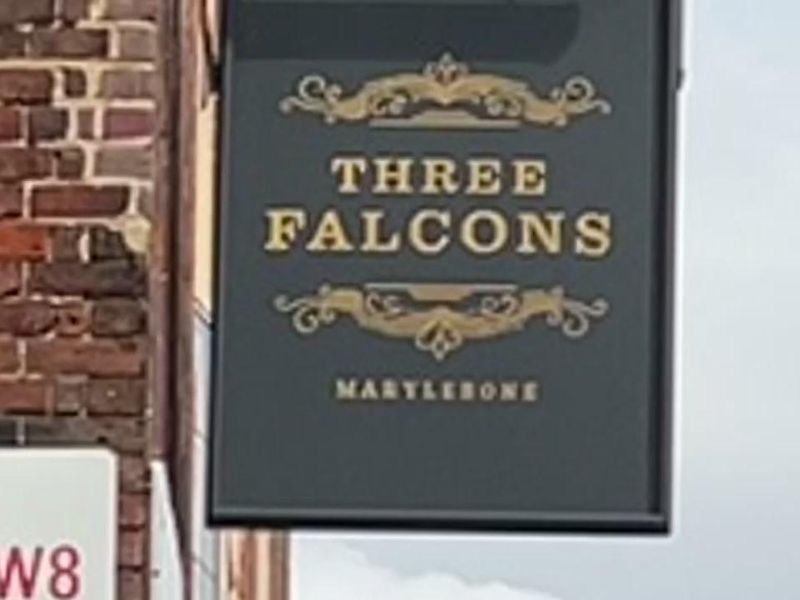 Three Falcons swingsign. (Pub, Sign). Published on 27-09-2023 