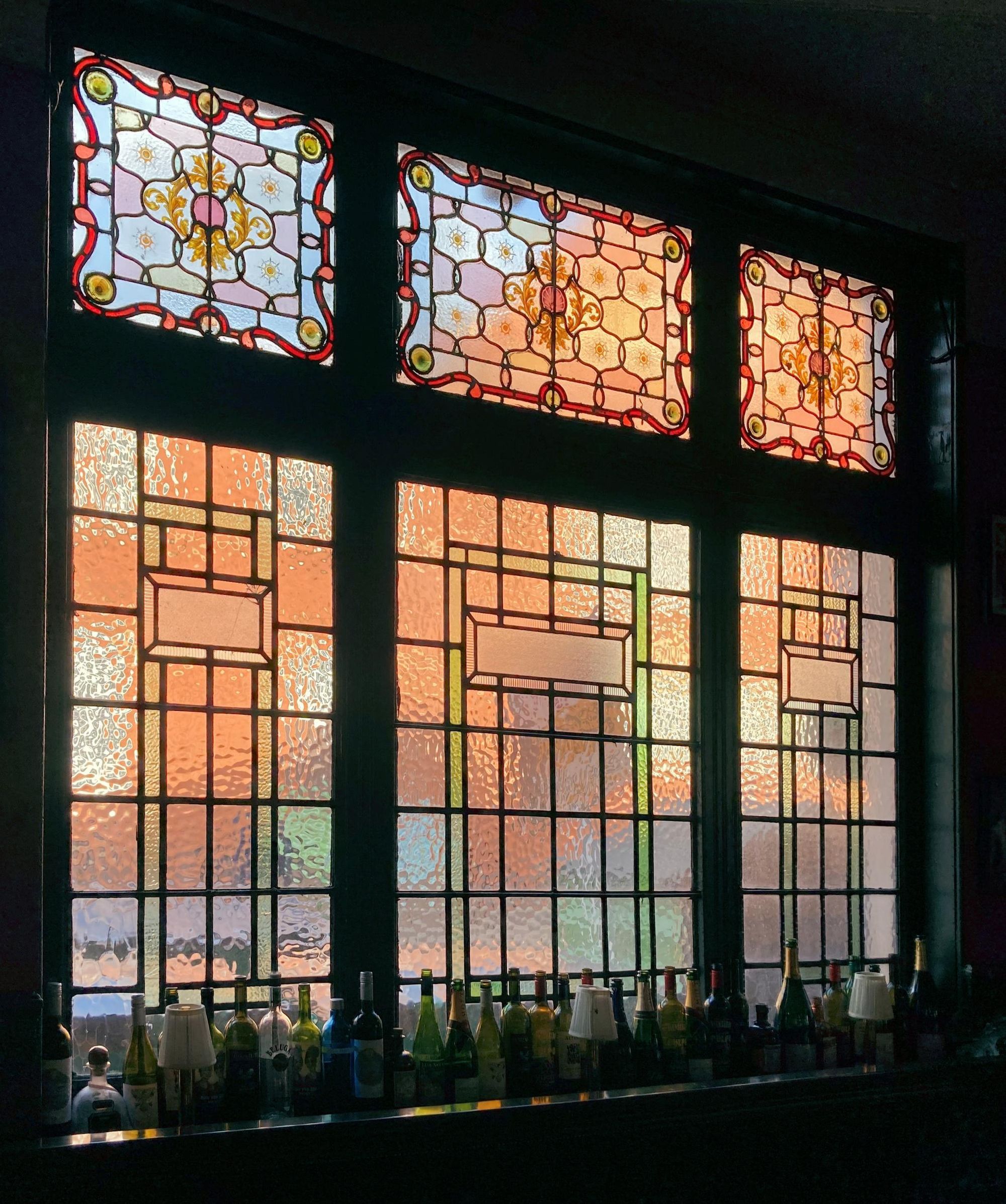 Colourful Windows May 2026. (Pub, Bar). Published on 31-05-2026