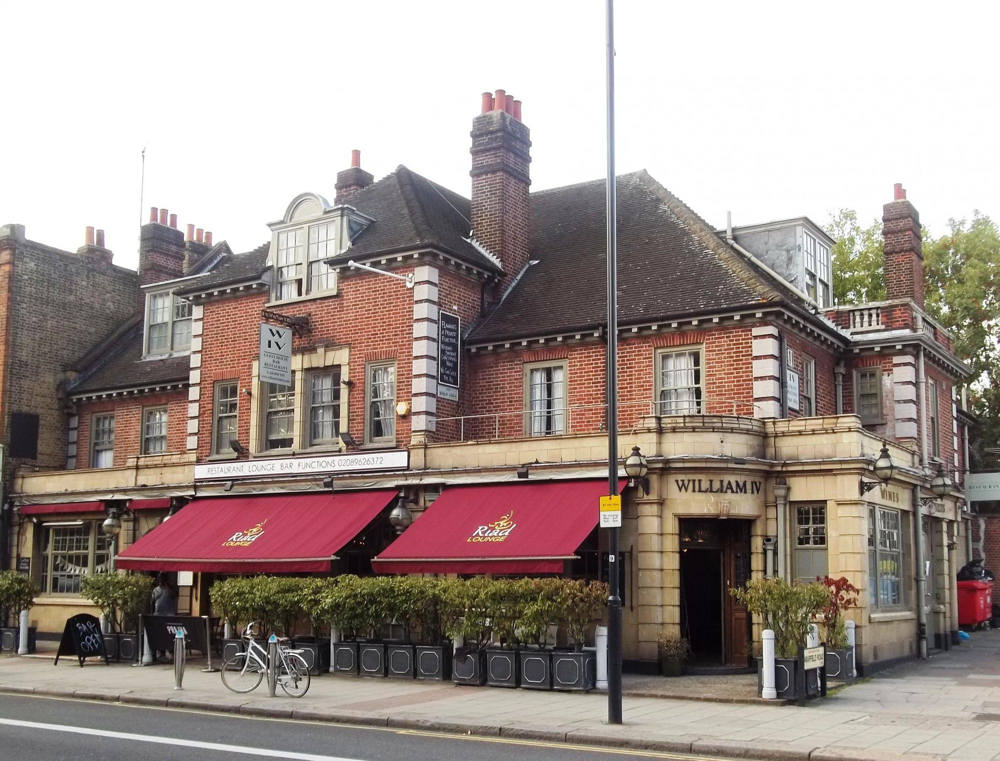 Taken September 2018 prior to 2020 change of ownership. (Pub, External). Published on 19-09-2018