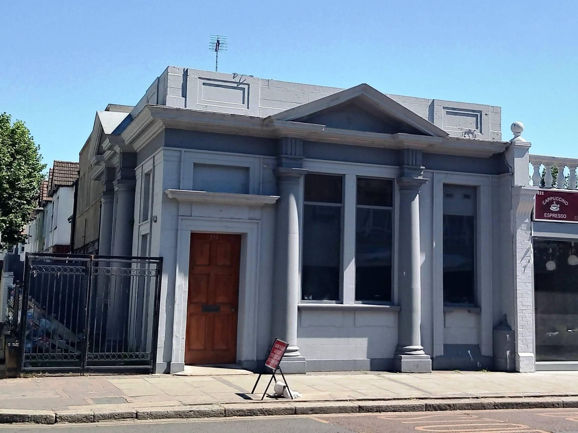 Taken during lockdown May 2020. (Pub, External, Key). Published on 30-05-2020