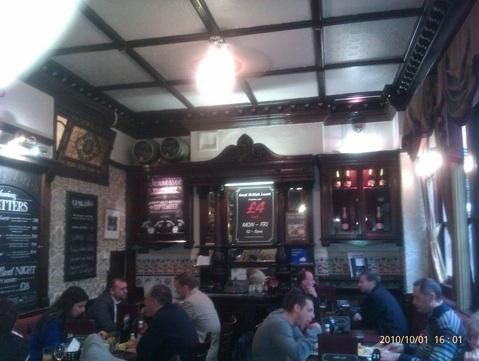 (Pub, Bar). Published on 31-10-2014