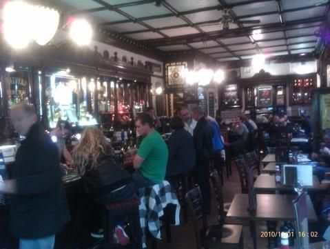 (Pub, Bar). Published on 31-10-2014
