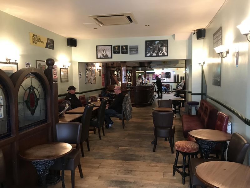 Maggie's Bar Kensal Rise interior. (Pub, Bar). Published on 25-06-2021