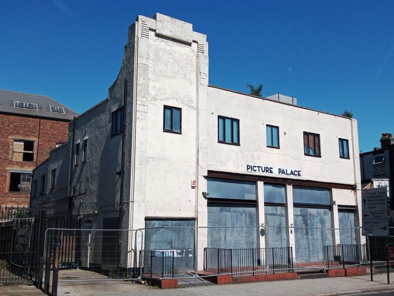 Taken during lockdown May 2020. (Pub, External). Published on 30-05-2020